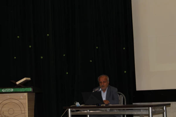 برگزاری کارگاه تخصصی به عنوان تحلیل جمعیت شناسی در آموزش به مناسبت دهه سرآمدی آموزش در روز شنبه17 اردیبهشت 1401 در سالن آمفی تائتر پردیس بنت الهدی صدر 5